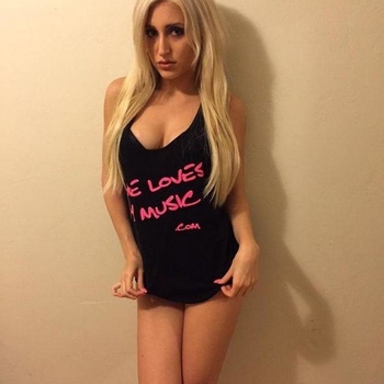 Sexyblondii